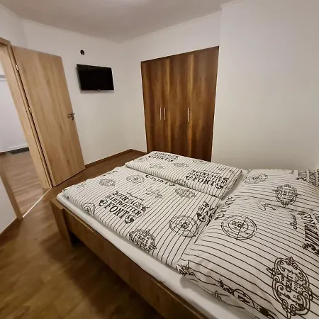 Holdudvar Apartman *