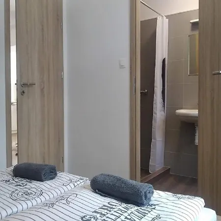 Apartman Holdudvar *