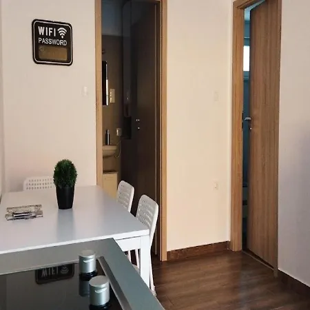Holdudvar Apartmán *