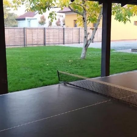 Holdudvar Apartman *